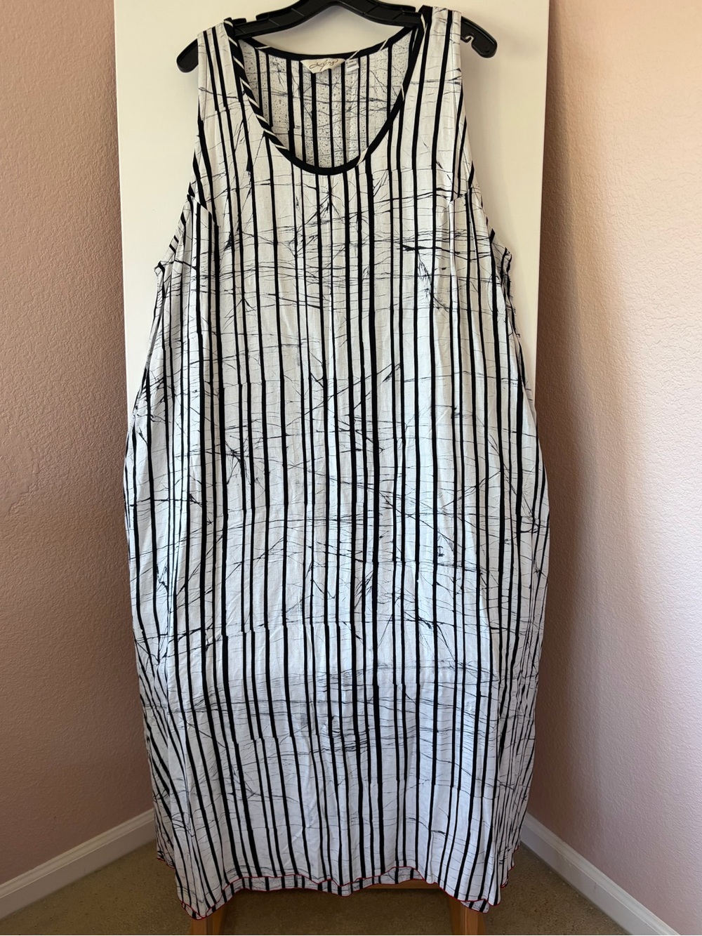 Lyng Designs Vintage Rayon Maxi Dress 1X White Black Bamboo Batik Red Slit
